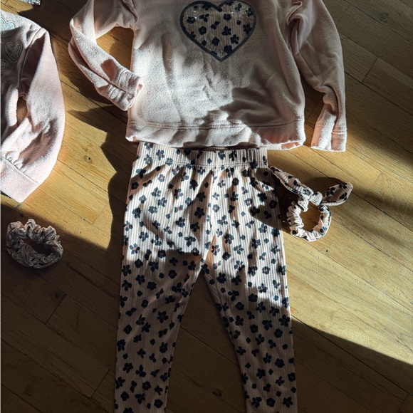 Cozy Kids matching outfit sets, - Pink and Black - Picture 4 of 6